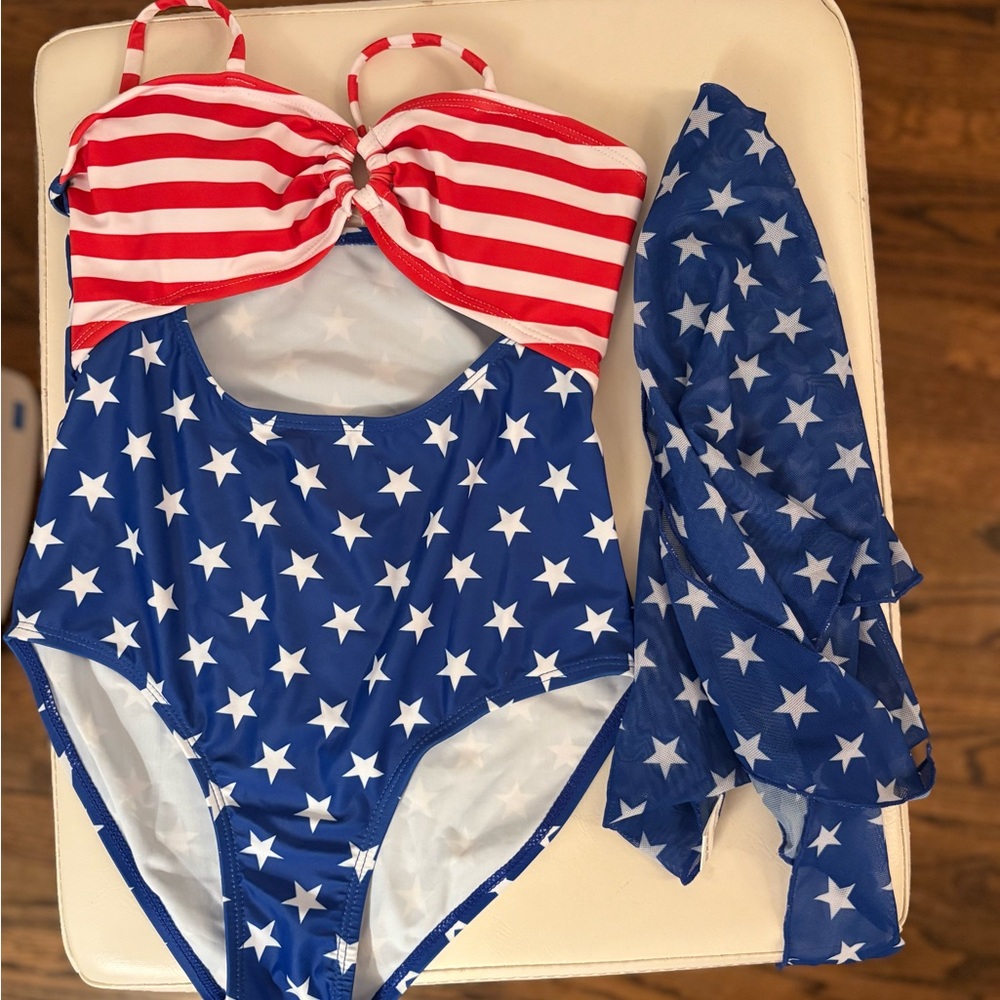 Girl’s Patriotic Striped and Starred Swimsuit size 9/11 NWOT